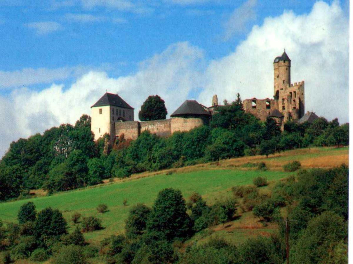 ホテルGast- Und Gastehaus Simon Greifenstein エクステリア 写真